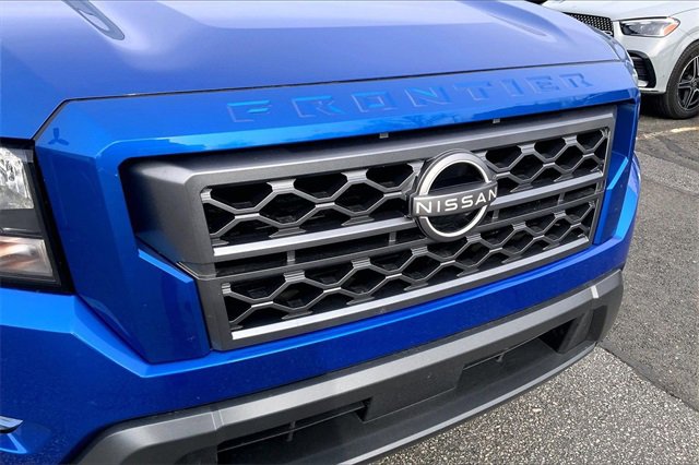 Used 2024 Nissan Frontier SV w/ SV Convenience Package image 6