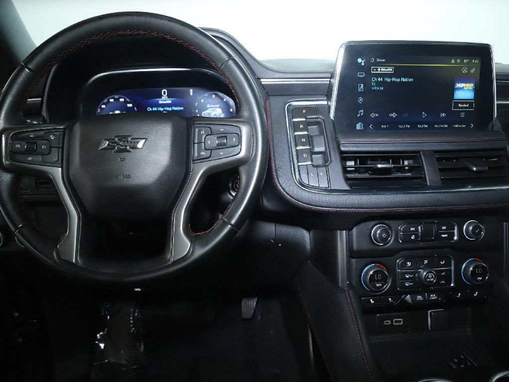 Used 2024 Chevrolet Suburban RST RWD image 29
