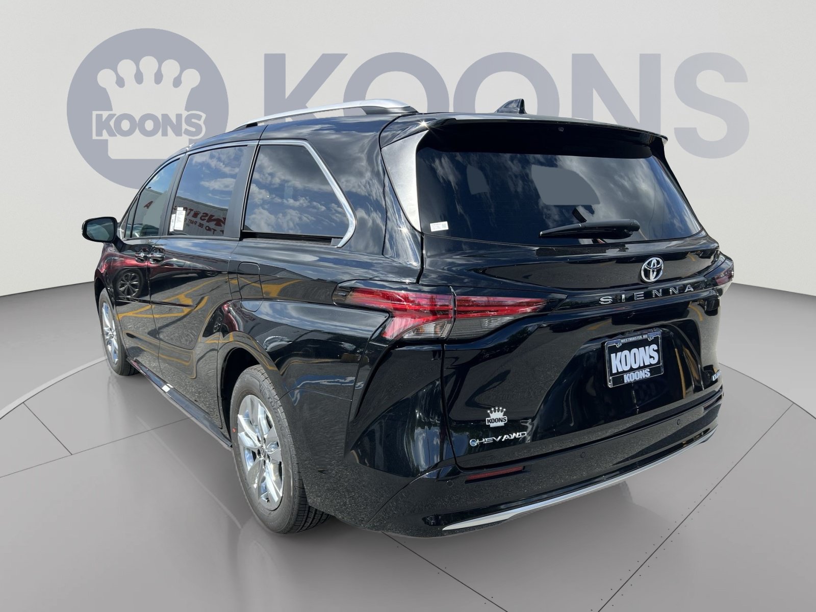 New 2026 Toyota Sienna Limited AWD/4WD image 4