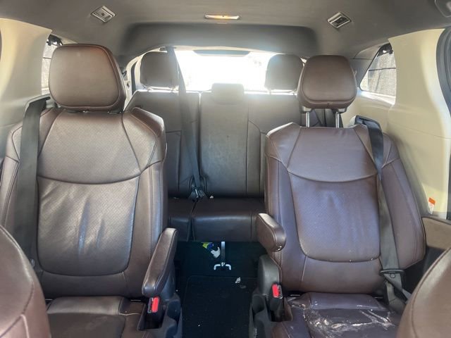 Used 2022 Toyota Sienna Platinum FWD image 8