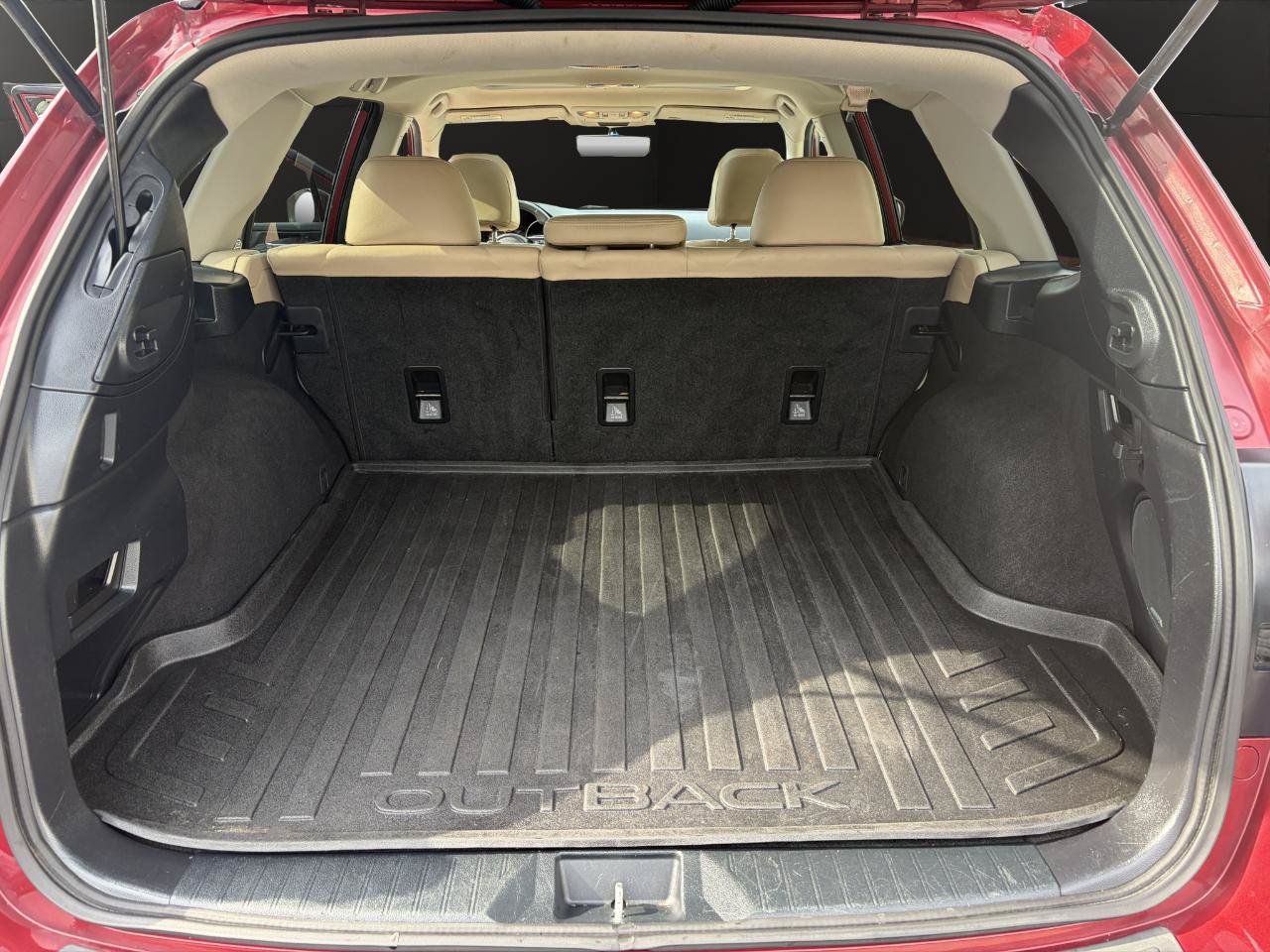 Used 2018 Subaru Outback 2.5i Limited AWD/4WD image 19