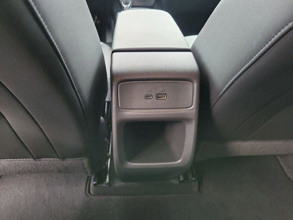 Certified 2024 Chevrolet Trax LT w/ Driver Confidence Package image 21