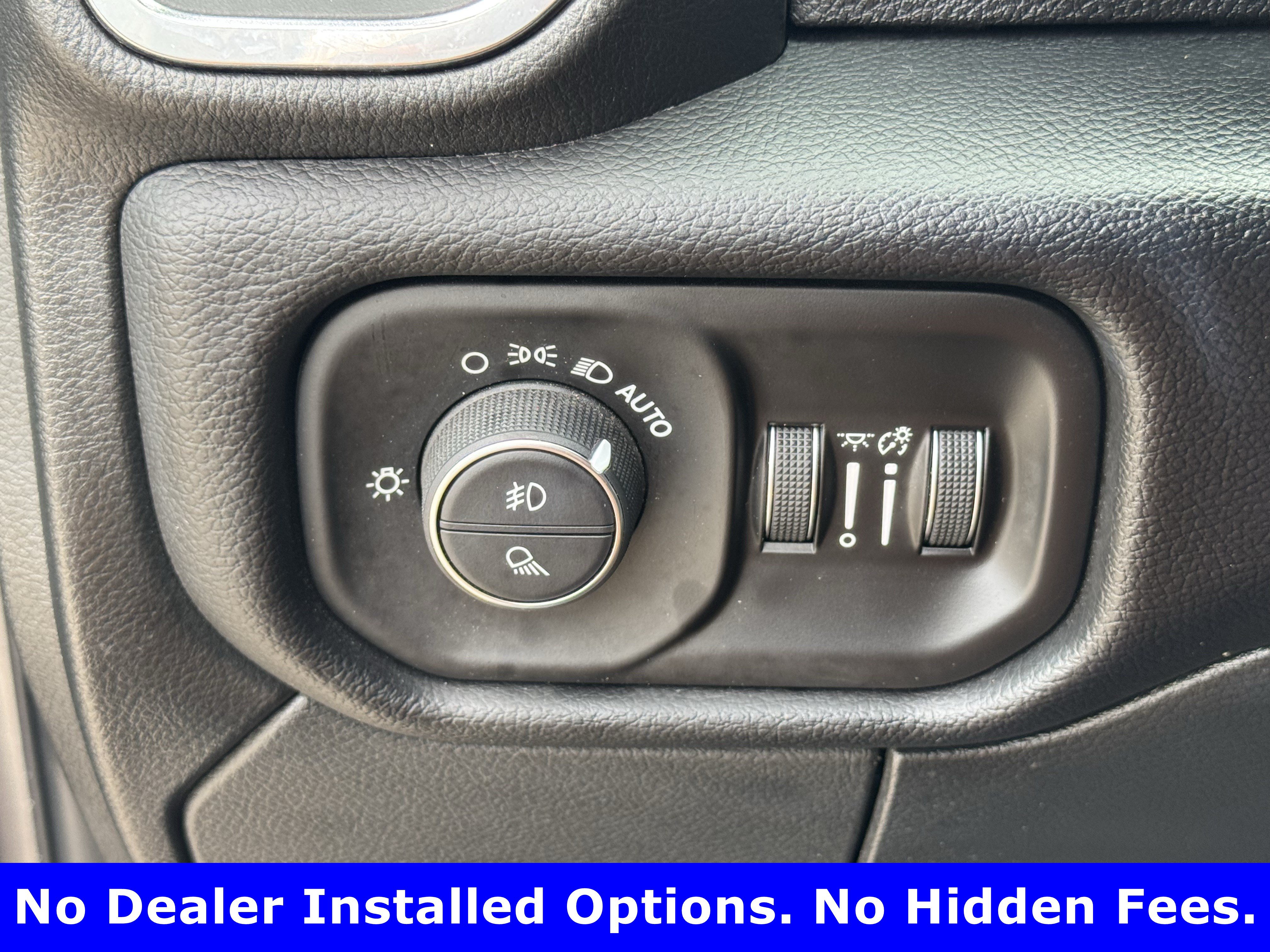 Used 2026 RAM 2500 Laramie AWD/4WD image 21