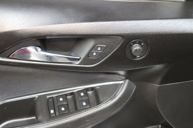 Used 2018 Chevrolet Cruze LT FWD image 15
