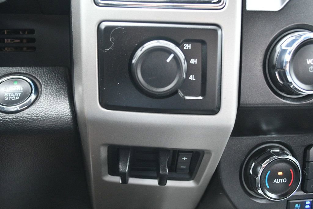 Used 2021 Ford F350 Lariat w/ Lariat Ultimate Package AWD/4WD image 35