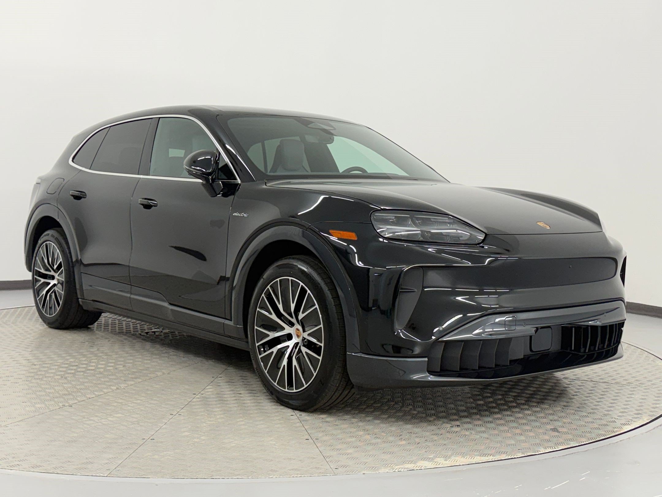 New 2026 Porsche Cayenne Electric AWD/4WD image 7