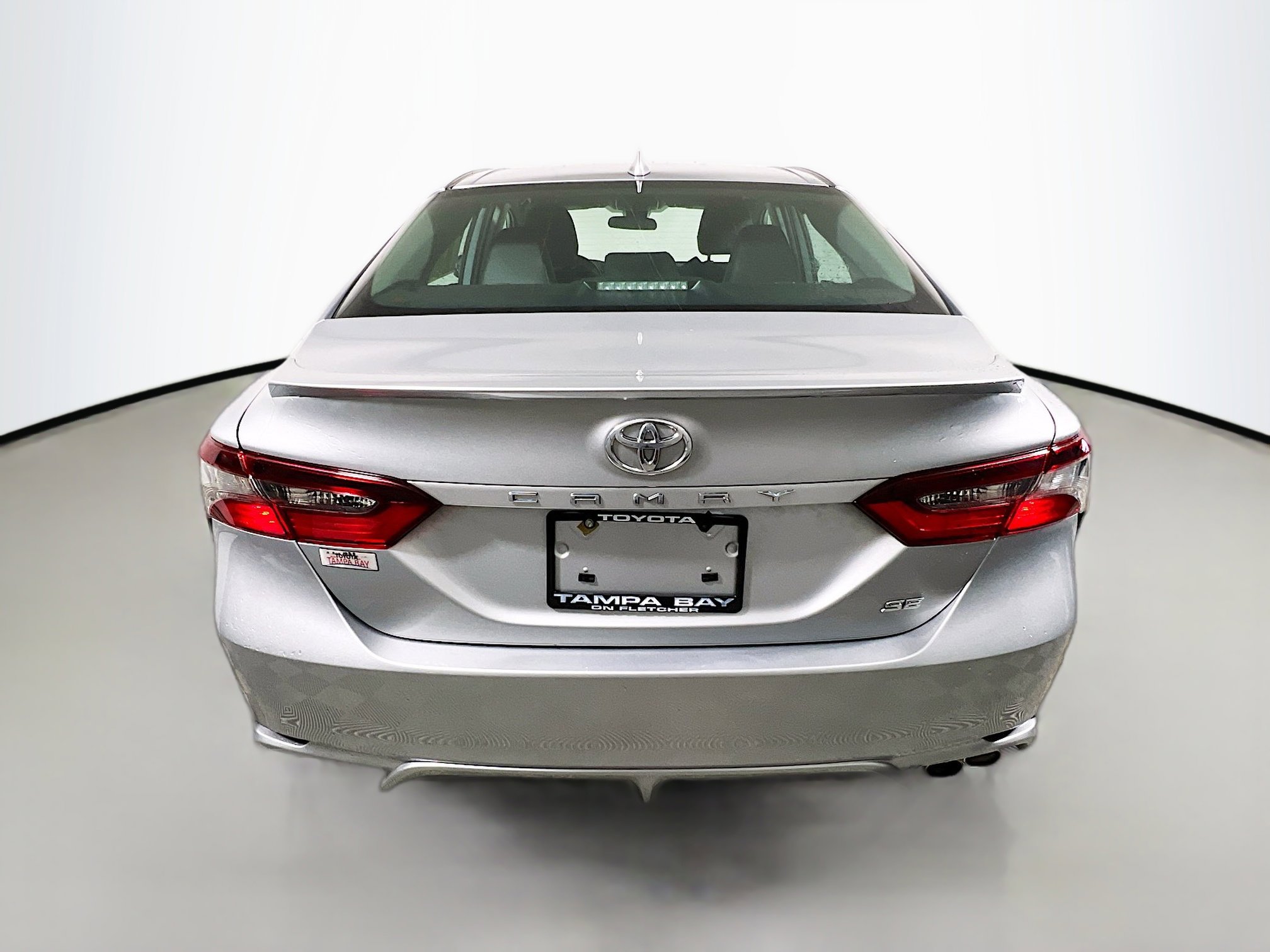 Used 2023 Toyota Camry SE image 6