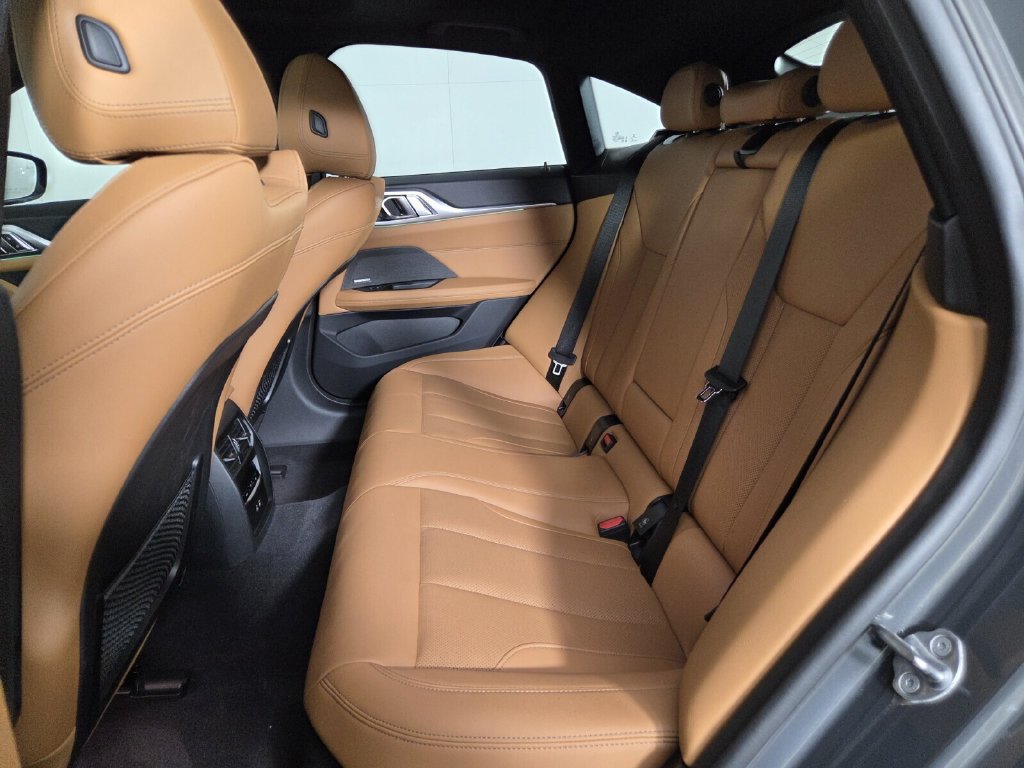 Used 2023 BMW i4 eDrive40 w/ M Sport Package RWD image 22