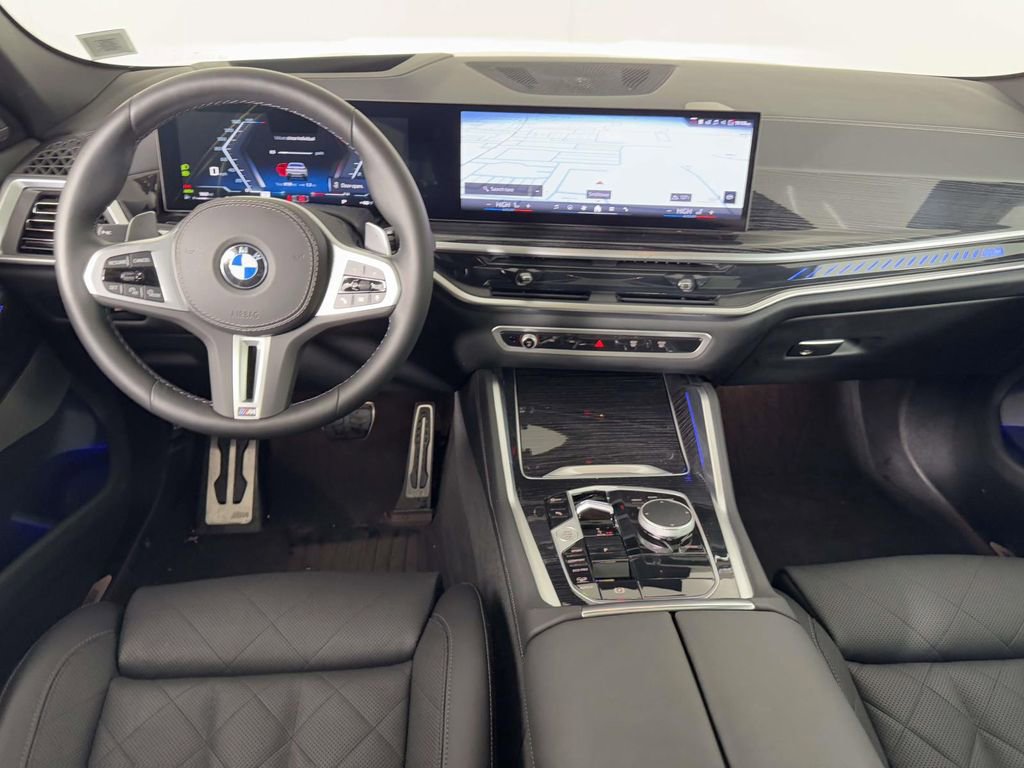 Used 2025 BMW X6 M60i w/ Parking Assistance Package AWD/4WD image 5