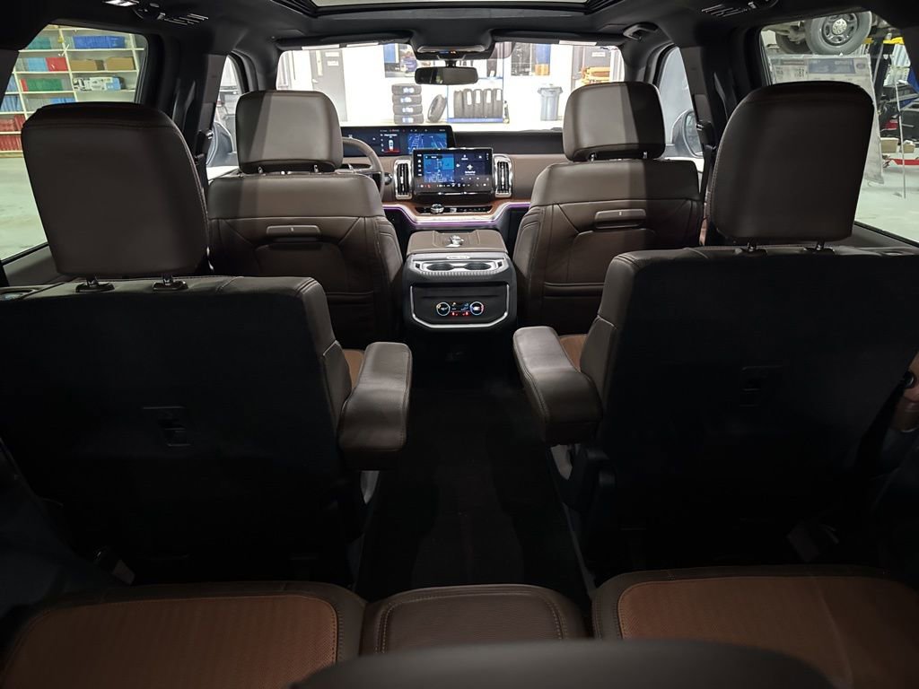 New 2025 Ford Expedition King Ranch AWD/4WD image 42