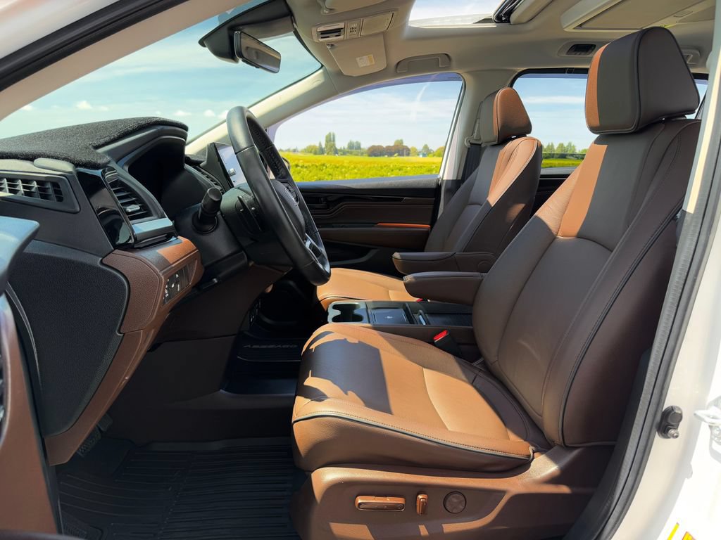 Used 2025 Honda Odyssey Touring image 9