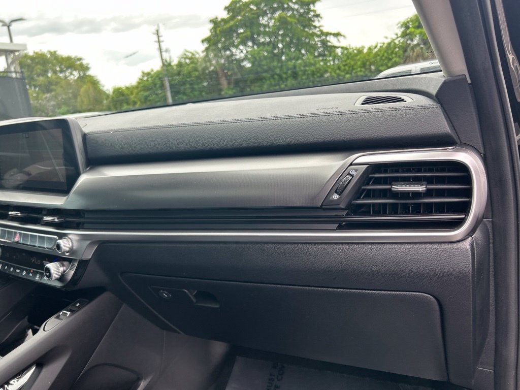 Used 2025 Kia Telluride S FWD image 24