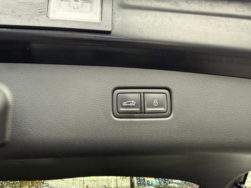 Used 2025 Genesis Electrified GV70 Advanced w/ Prestige Package image 12