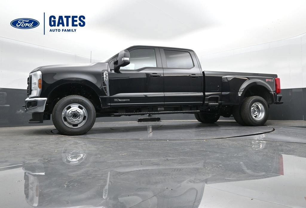 Used 2025 Ford F350 XL w/ XL Driver Assist Package image 35