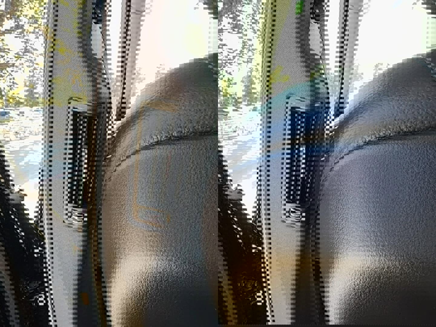 Certified 2023 Volvo XC60 B5 Plus image 15