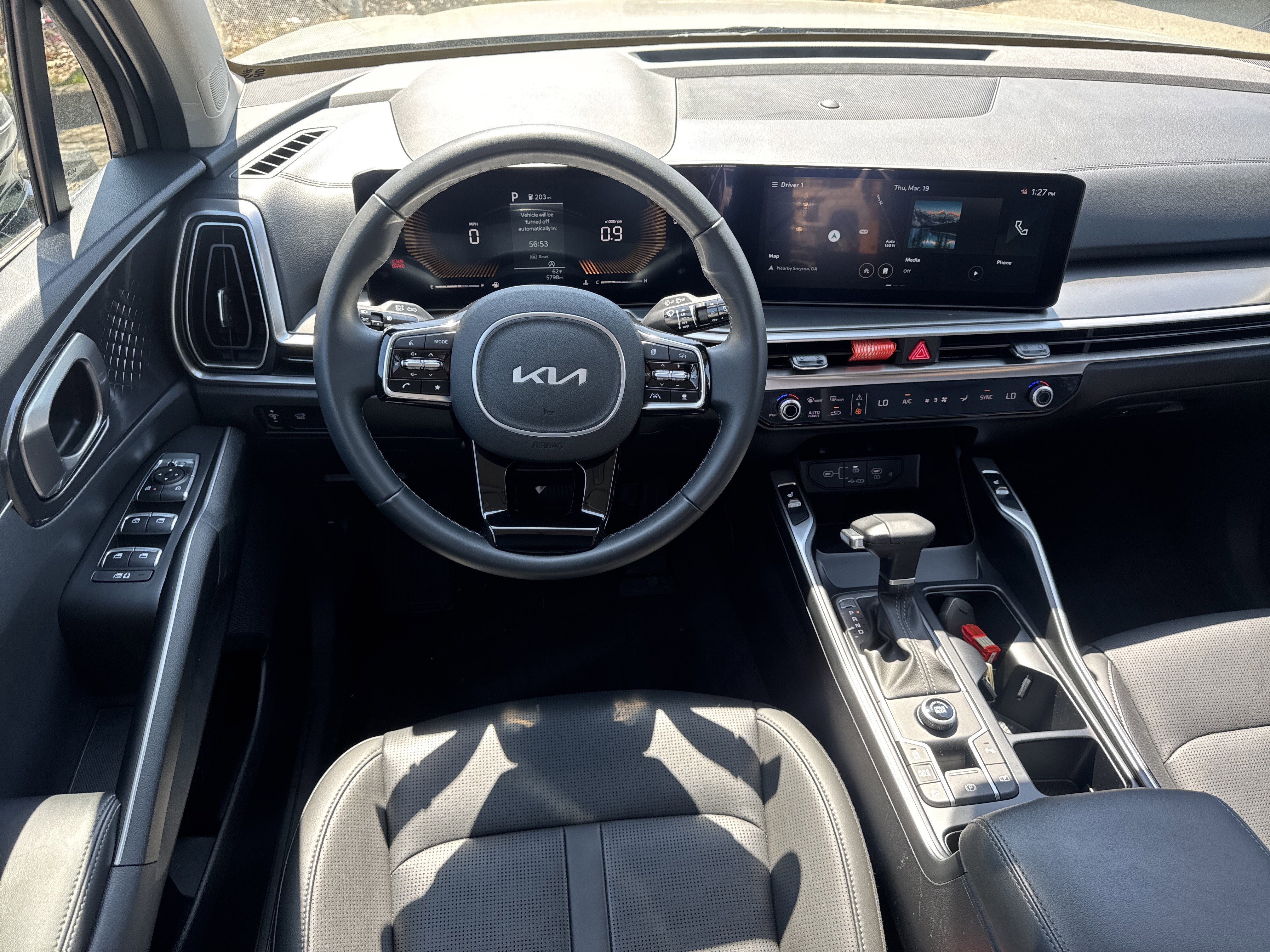 Used 2025 Kia Sorento EX w/ Panoramic Sunroof Package image 23
