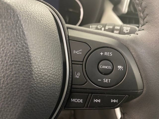 Used 2025 Toyota RAV4 XLE w/ Convenience Package image 17