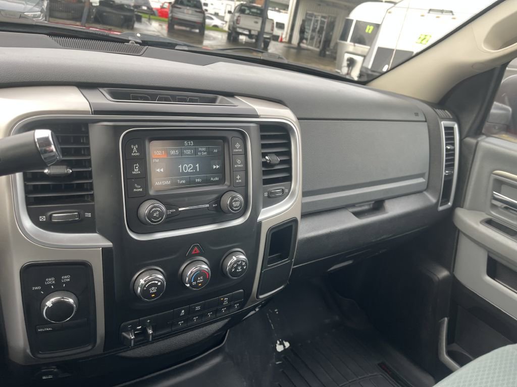 Used 2018 RAM 2500 SLT w/ Snow Chief Group AWD/4WD image 22
