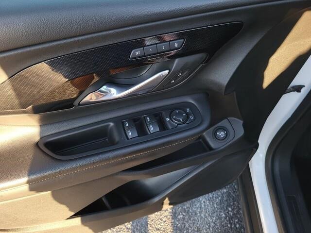 Used 2023 GMC Terrain AT4 image 23