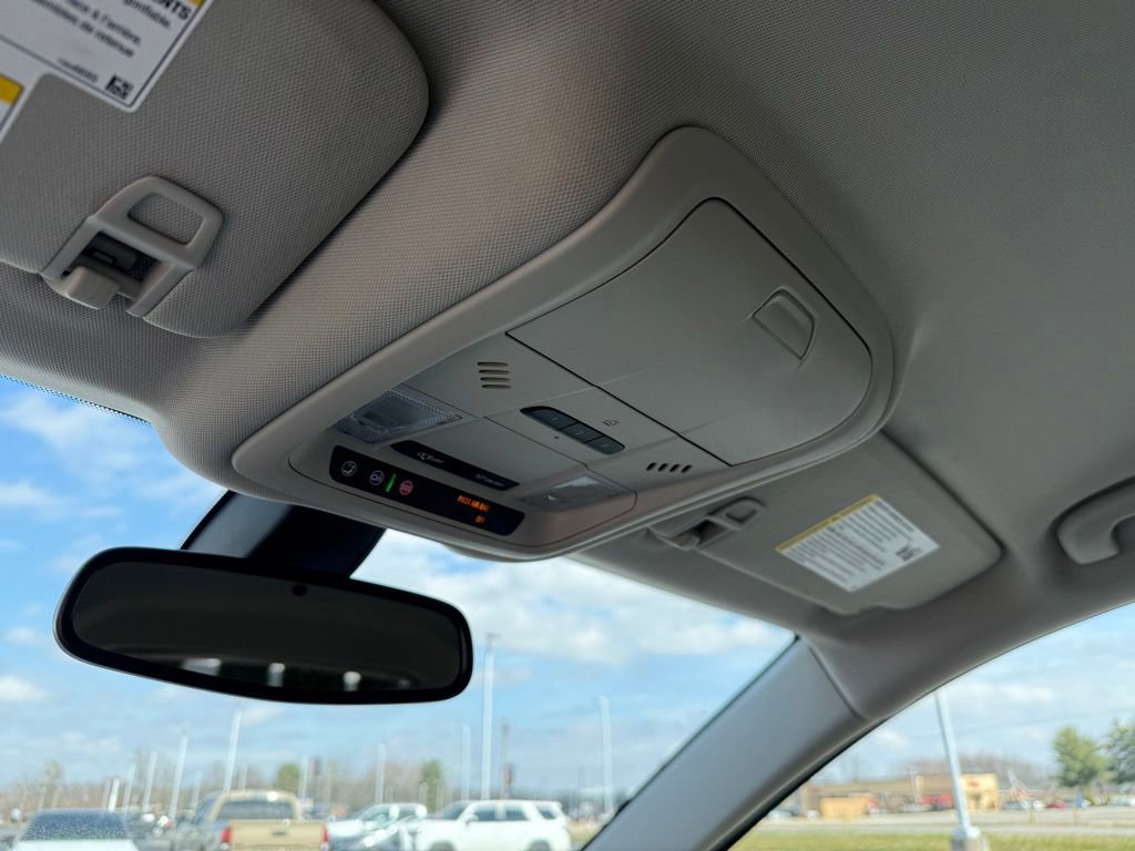 Used 2018 GMC Terrain Denali w/ Comfort Package image 28