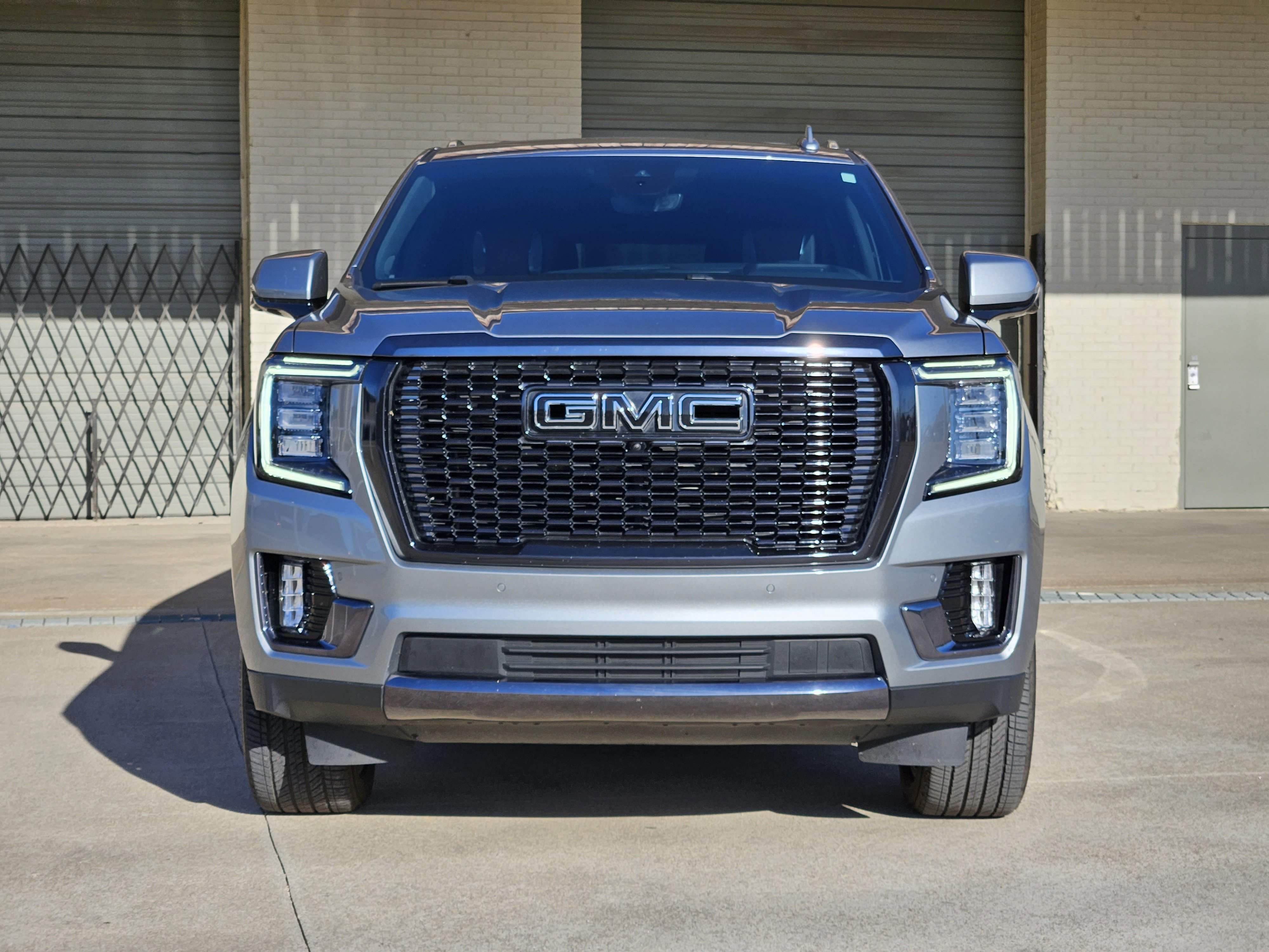 Used 2023 GMC Yukon XL Denali Ultimate image 6