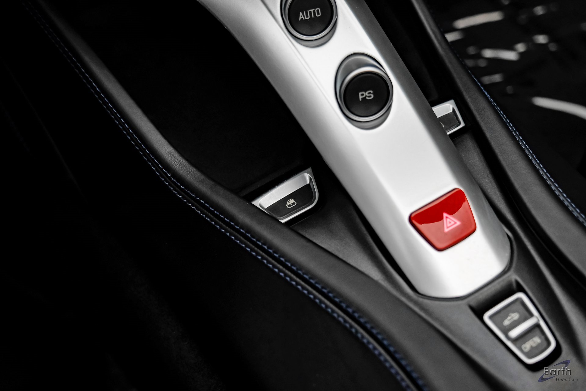 Used 2016 Ferrari California T image 64