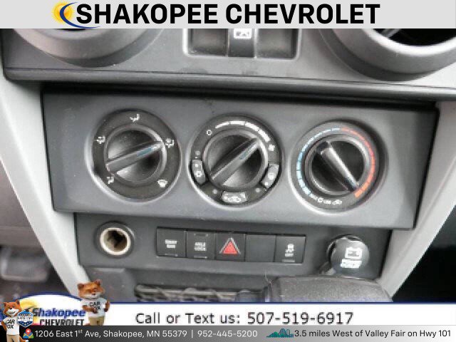 Used 2010 Jeep Wrangler Unlimited Rubicon AWD/4WD image 18