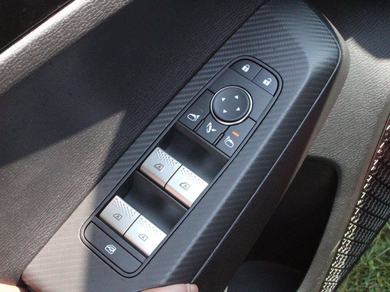 New 2025 Mitsubishi Outlander SEL image 14