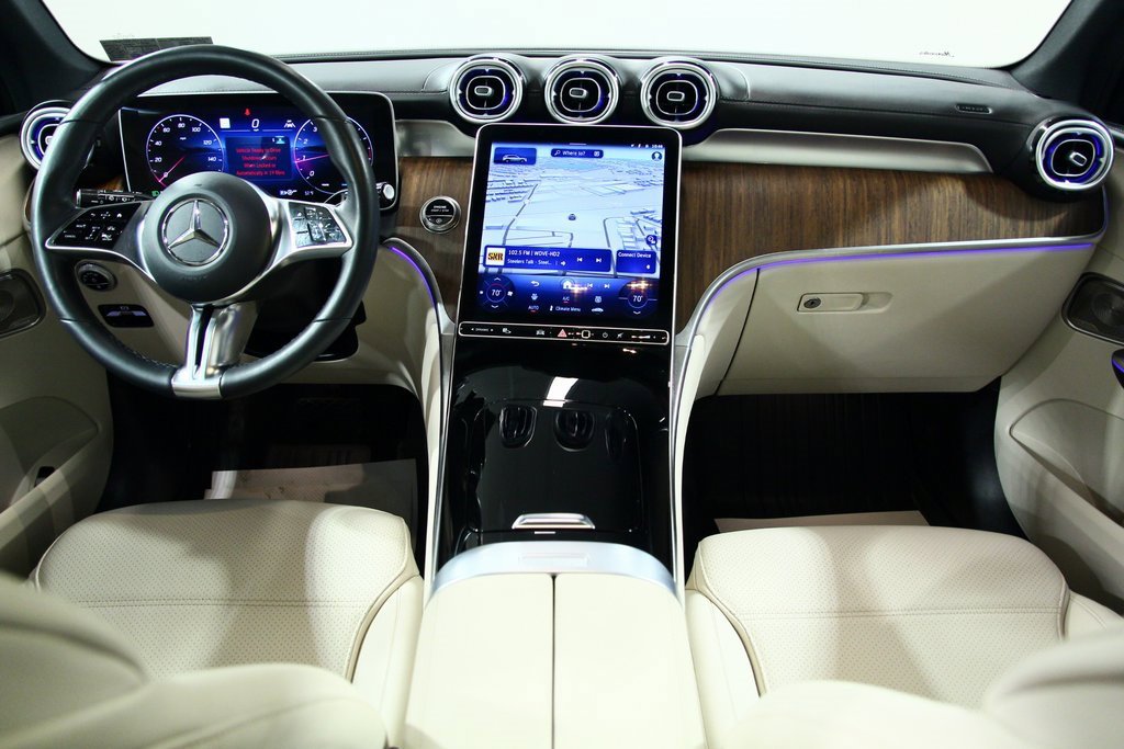 Used 2025 Mercedes-Benz GLC 300 GLC 300 image 4