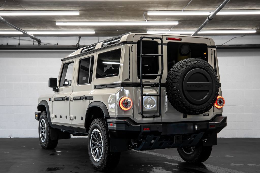 Used 2025 INEOS Grenadier Fieldmaster Edition image 3