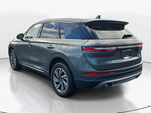 Used 2023 Lincoln Corsair FWD image 5