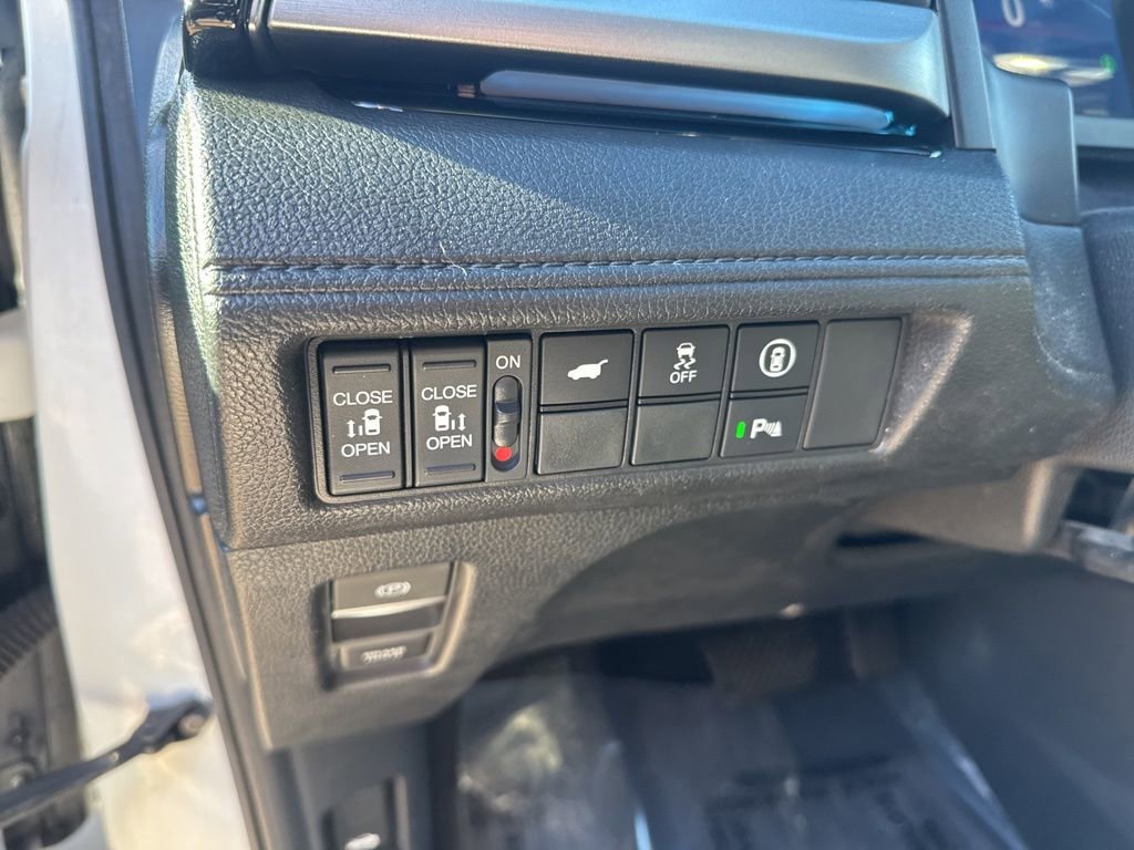 Used 2022 Honda Odyssey Touring image 11