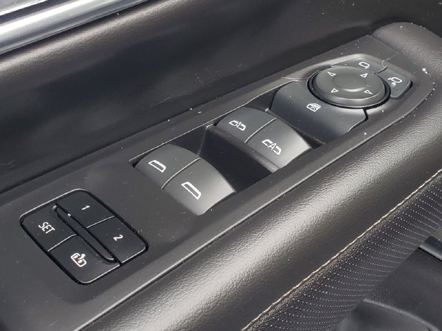 Certified 2024 GMC Yukon SLT AWD/4WD image 11