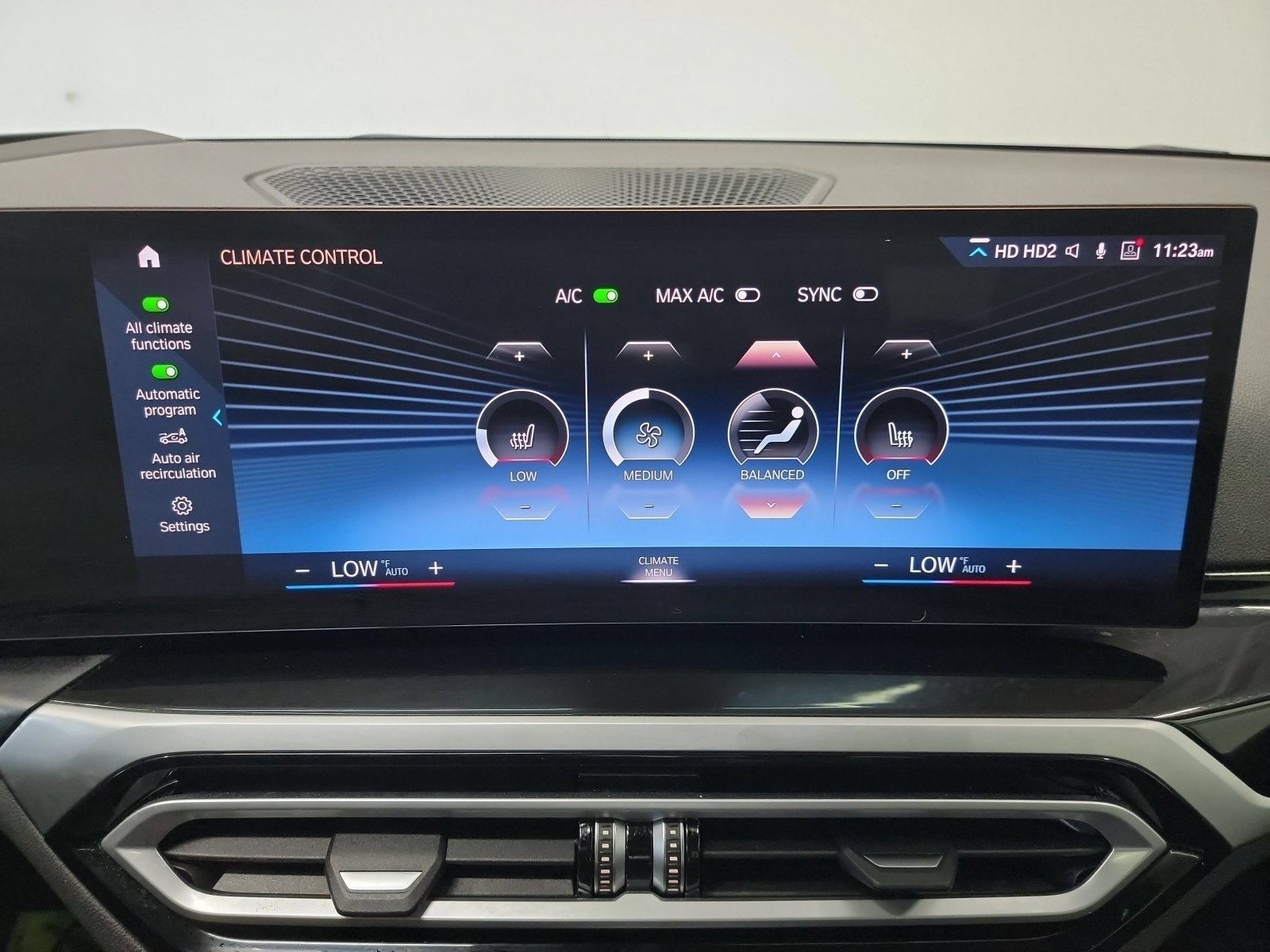 Used 2023 BMW 330i xDrive Sedan w/ Premium Package AWD/4WD image 22