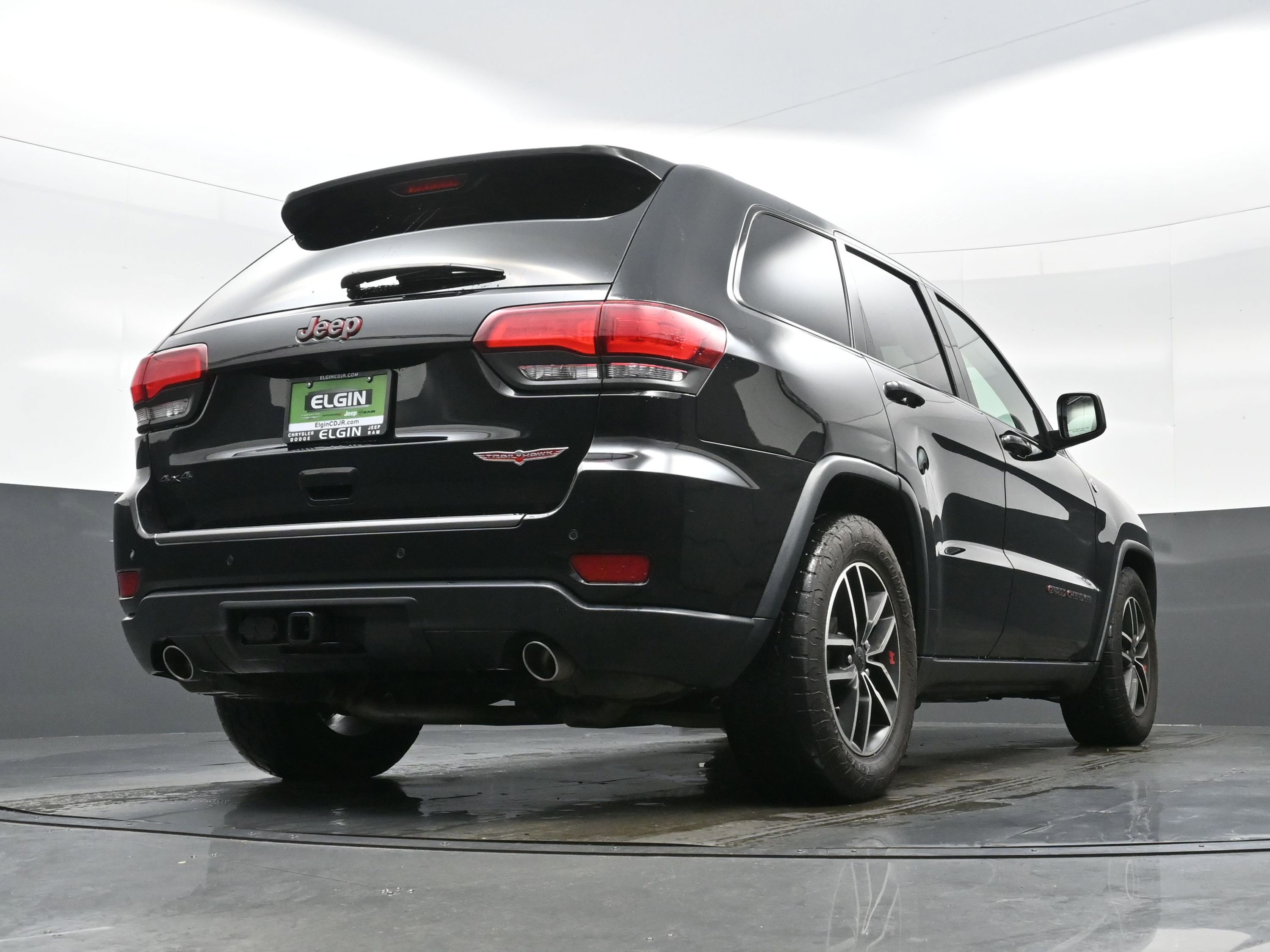 Used 2020 Jeep Grand Cherokee Trailhawk AWD/4WD image 30