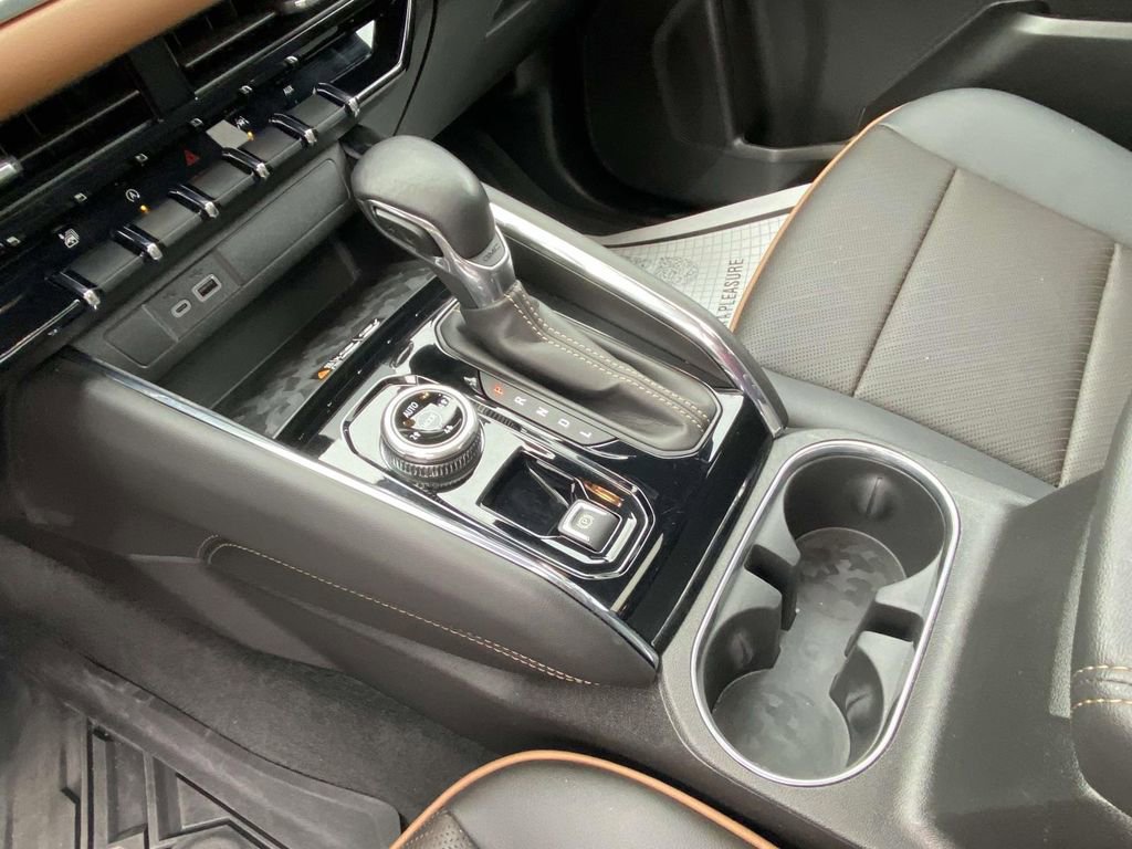 Used 2023 GMC Canyon AT4 w/ AT4 Premium Package image 19