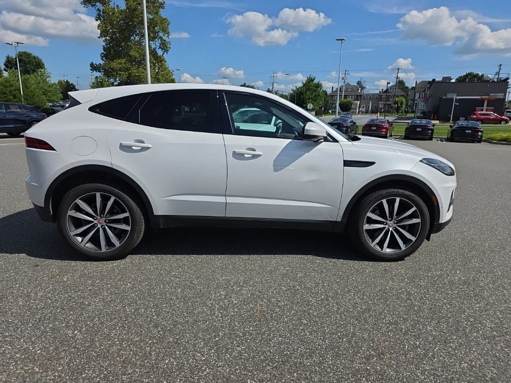 Used 2023 Jaguar E-PACE SE AWD/4WD image 4