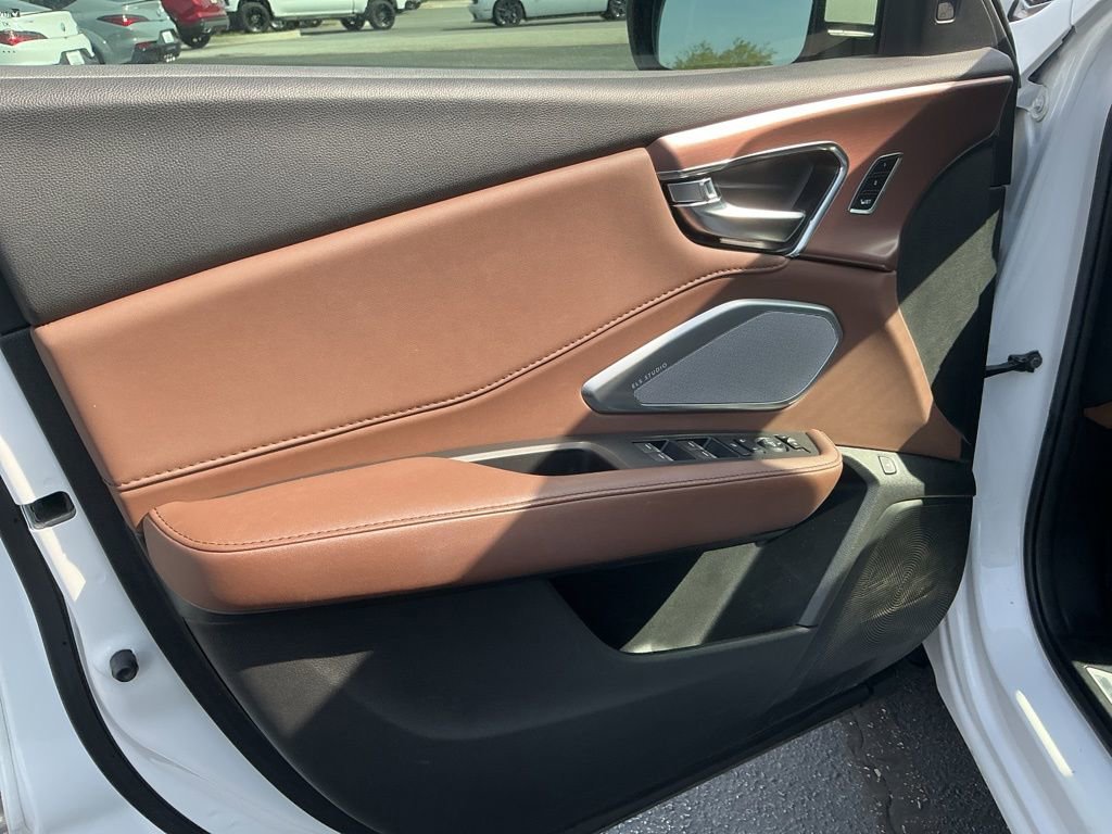 Certified 2023 Acura RDX w/ Technology Package image 9
