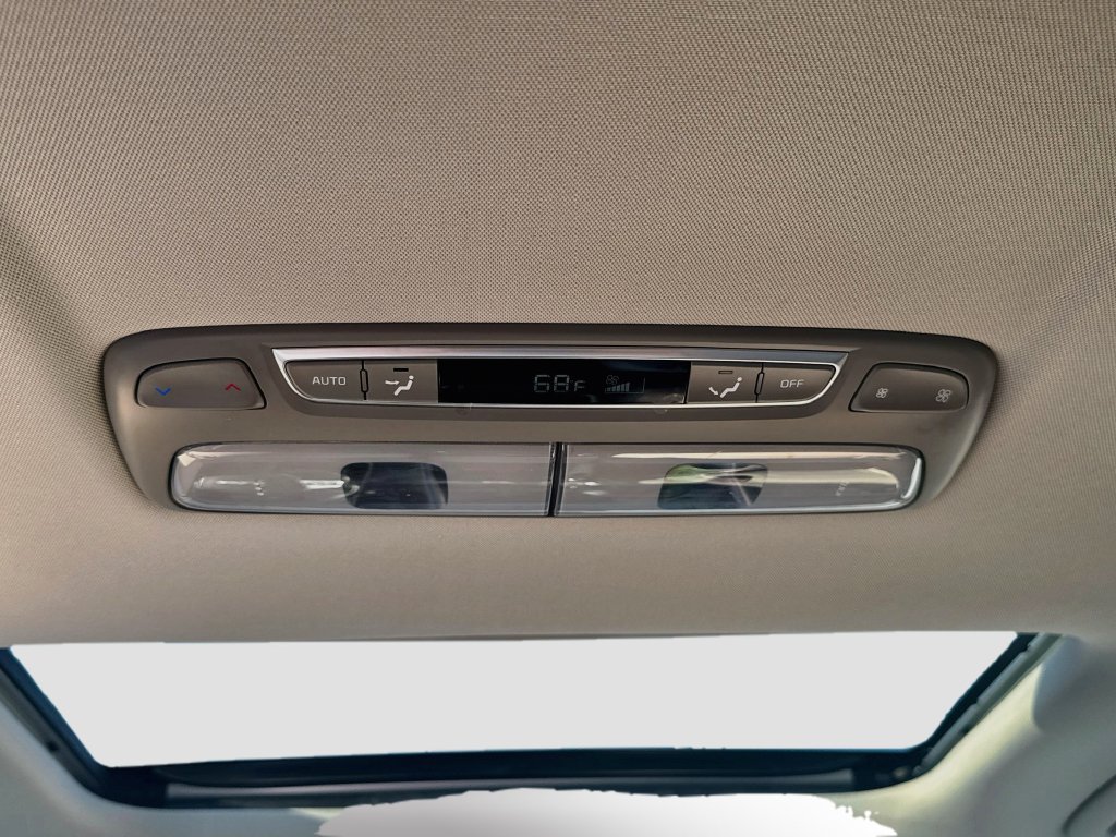 Certified 2024 Kia Telluride S w/ S Sunroof Package AWD/4WD image 31