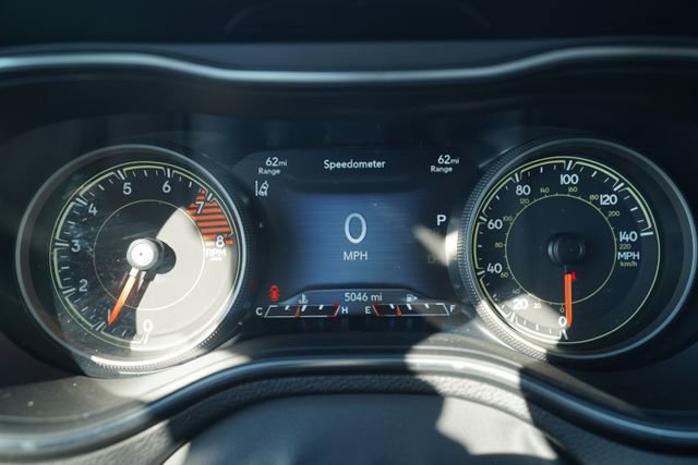 Used 2022 Jeep Cherokee Trailhawk image 32