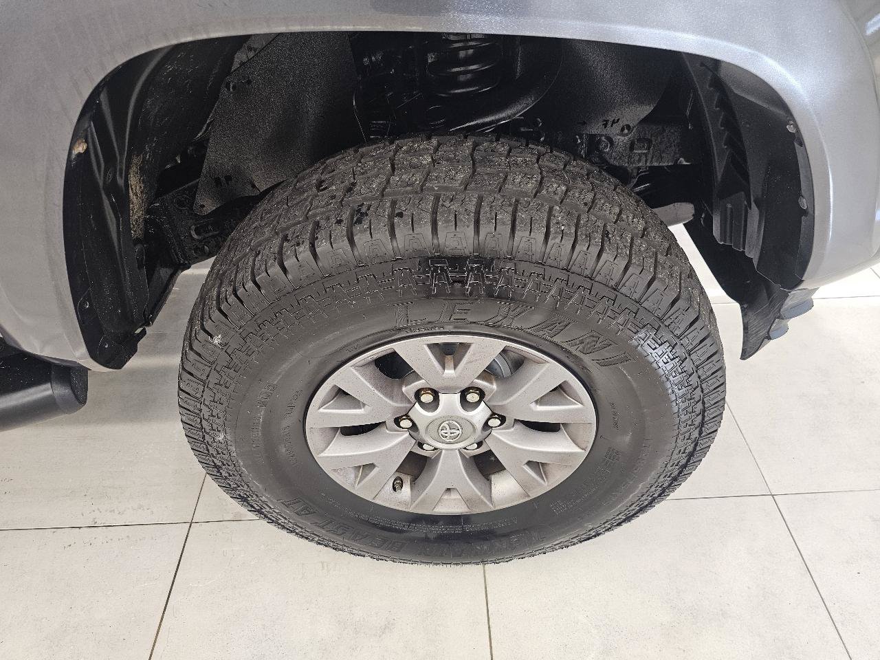 Used 2019 Toyota Tacoma SR5 AWD/4WD image 29