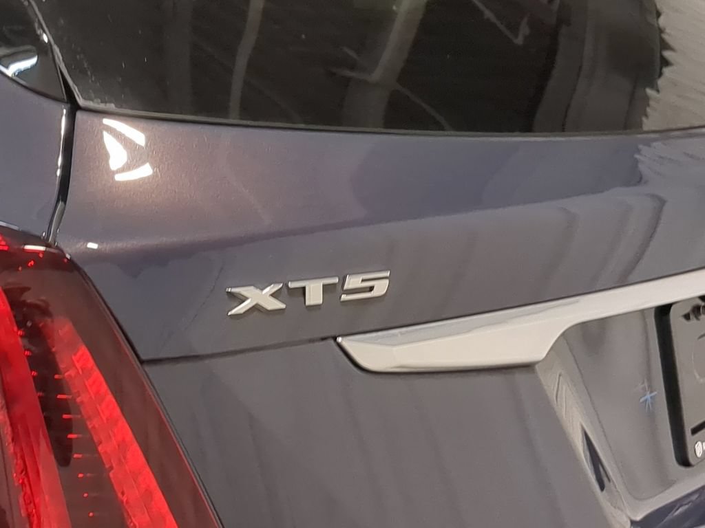 Used 2024 Cadillac XT5 Premium Luxury AWD/4WD image 13