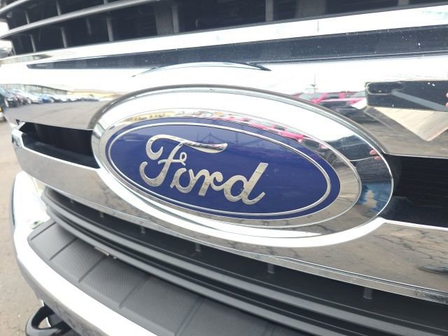 Used 2017 Ford F250 XLT w/ XLT Value Package image 57