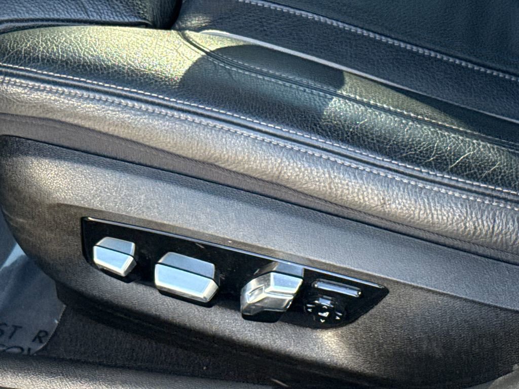 Used 2021 BMW M550i xDrive image 26