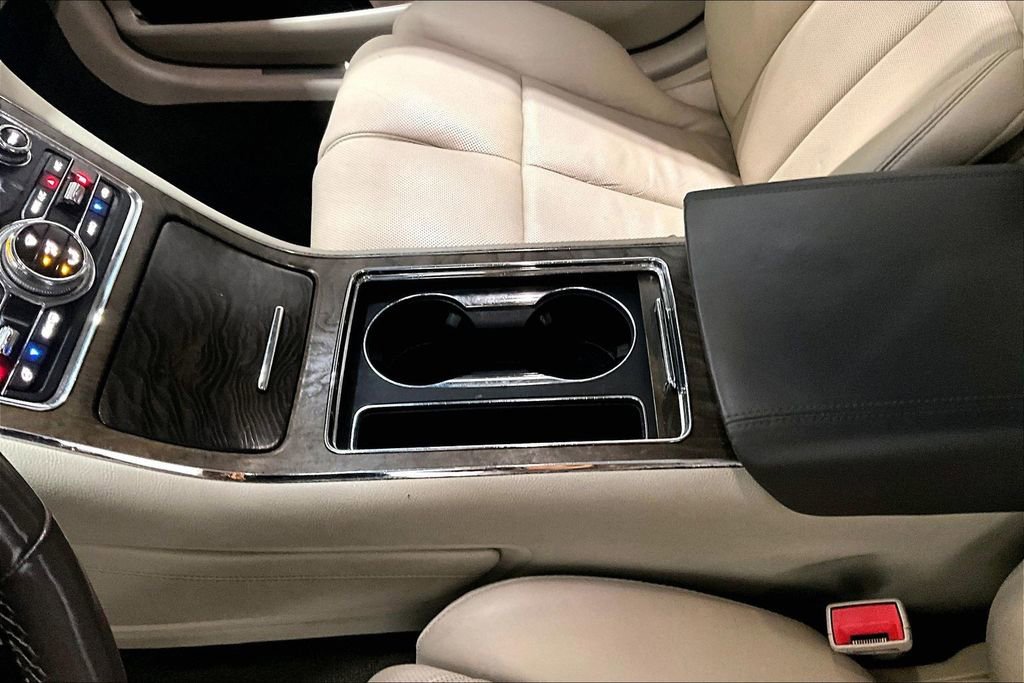 Used 2019 Lincoln Continental Select w/ Continental Climate Package image 18