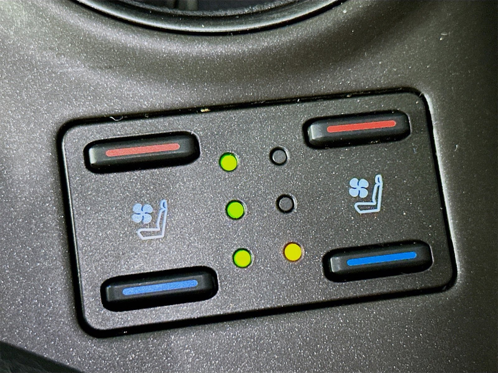 Used 2024 Toyota Camry XSE w/ Navigation Package image 21