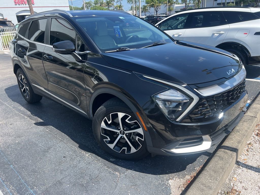 Certified 2023 Kia Sportage EX AWD/4WD image 4