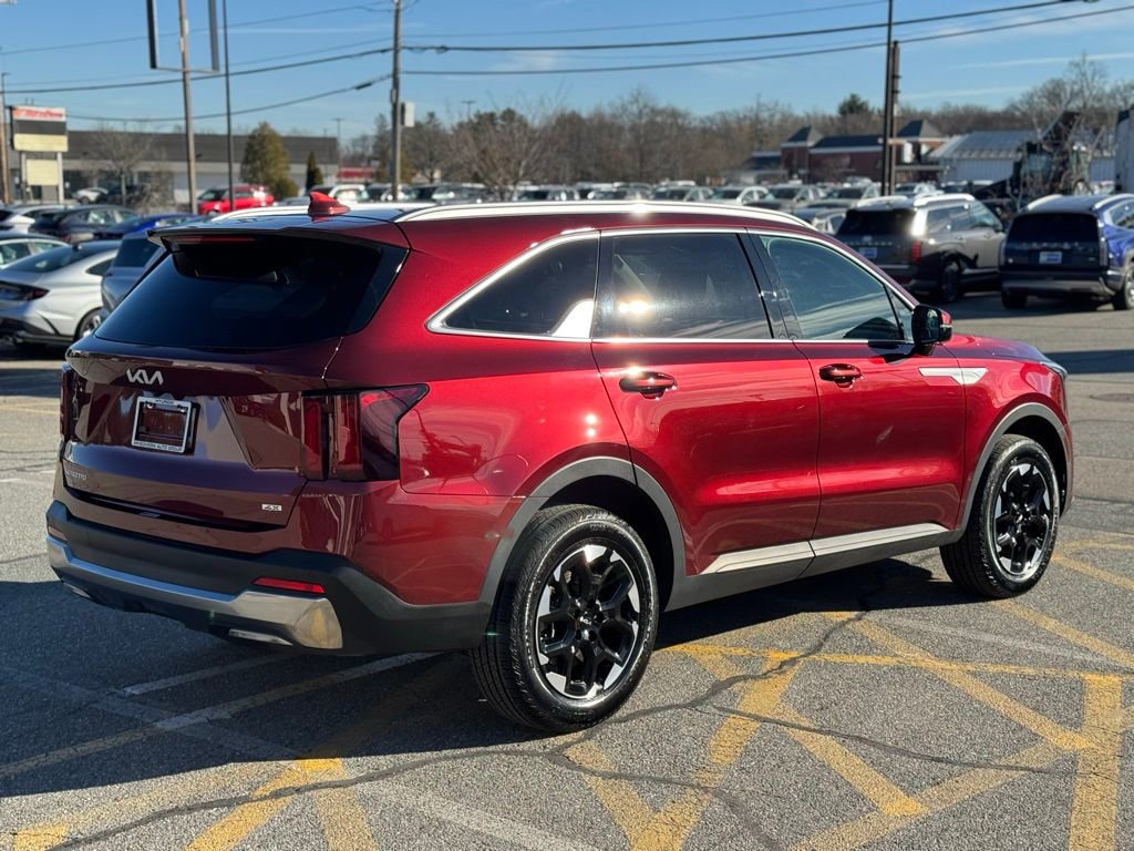Used 2024 Kia Sorento S w/ Panoramic Sunroof Package image 6