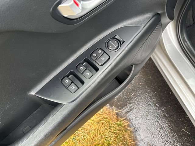 Used 2021 Kia Rio S image 11