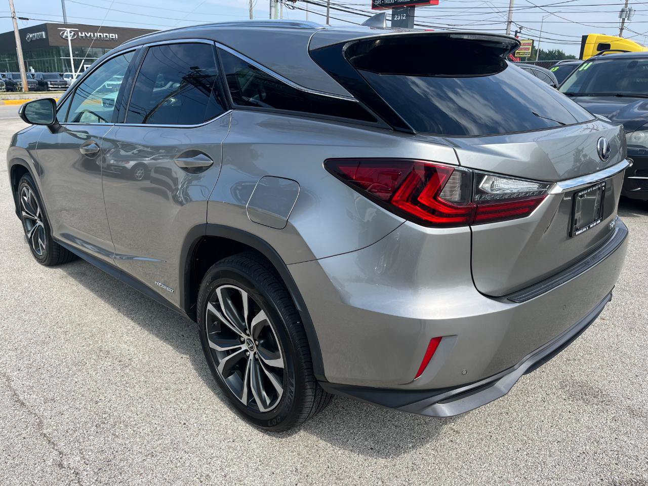 Used 2019 Lexus RX 450h AWD w/ Navigation Package image 3